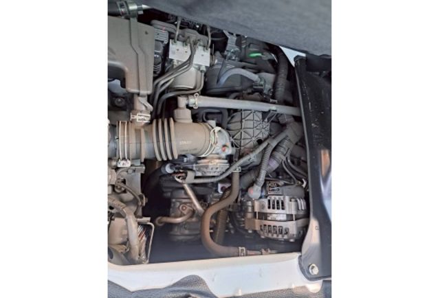 2023年 一手車 跑1萬3 三面凡布  第7張相片