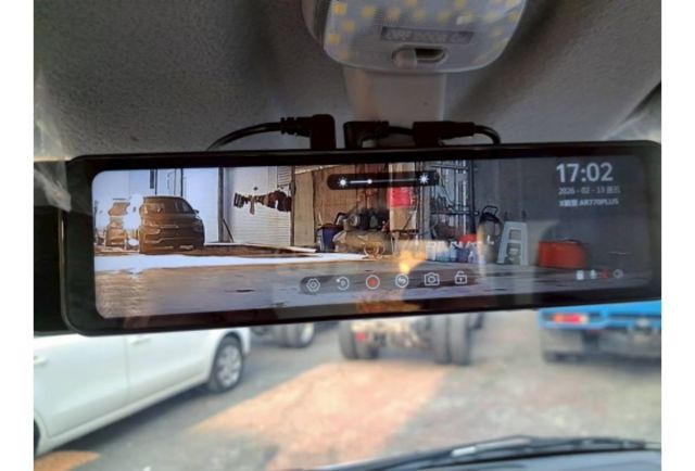 2023年 一手車 跑1萬3 三面凡布  第12張相片