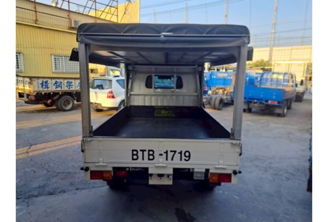 2023年 一手車 跑1萬3 三面凡布  第16張相片