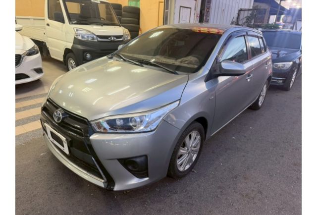 2017年 YARIS 一手車實跑4萬8  第3張相片