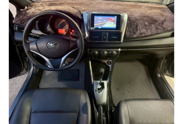 2017年 YARIS 一手車實跑4萬8  第6張相片