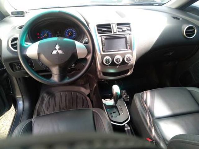 MITSUBISHI三菱 COLT PLUS  第5張相片