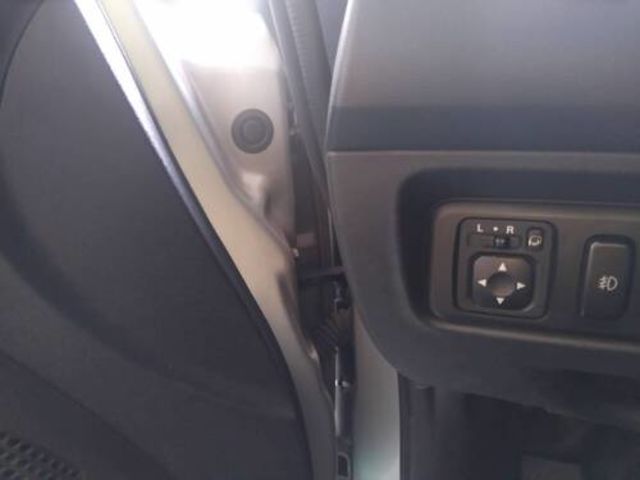 MITSUBISHI三菱 COLT PLUS  第12張相片