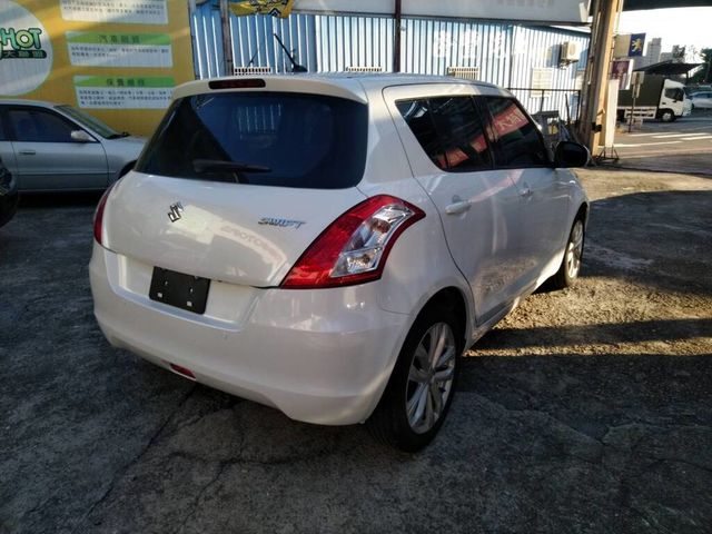 SUZUKI鈴木 SWIFT  第4張相片