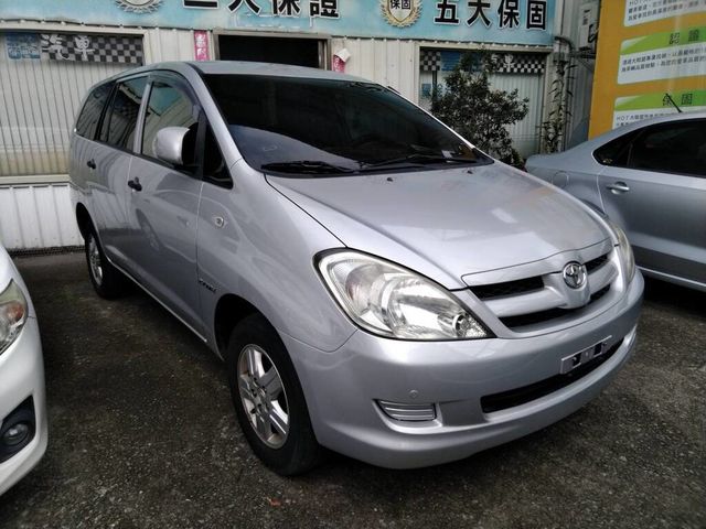 TOYOTA豐田 INNOVA  第3張相片