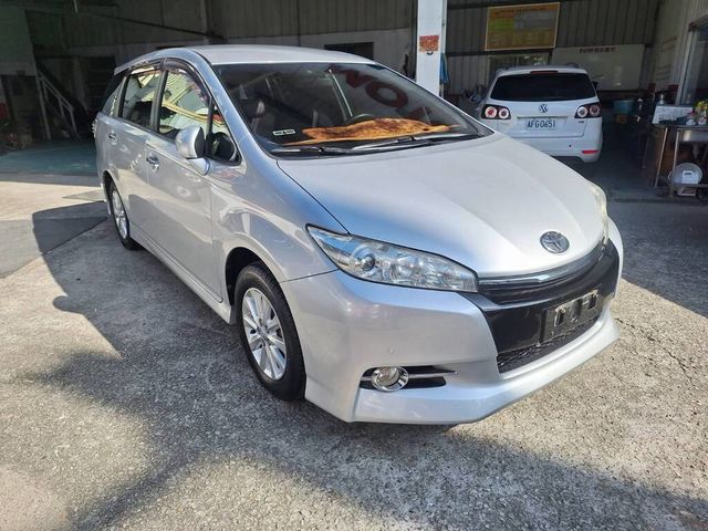 TOYOTA豐田 WISH  第3張相片