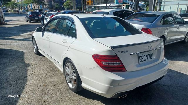 M-BENZ賓士 C250  第5張相片