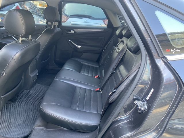 FORD福特 MONDEO  第9張相片