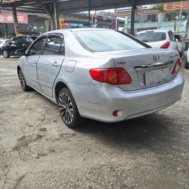 TOYOTA豐田 ALTIS  第3張相片