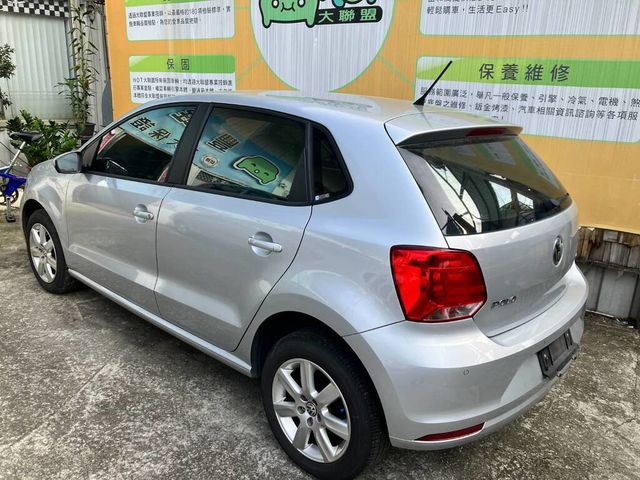 VOLKSWAGEN福斯 POLO  第2張相片