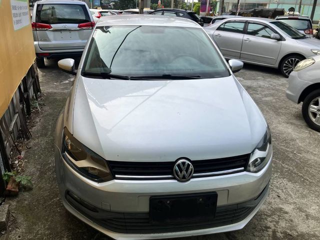 VOLKSWAGEN福斯 POLO  第3張相片