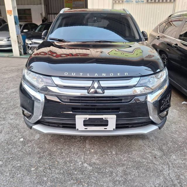 MITSUBISHI三菱 OUTLANDER  第3張相片
