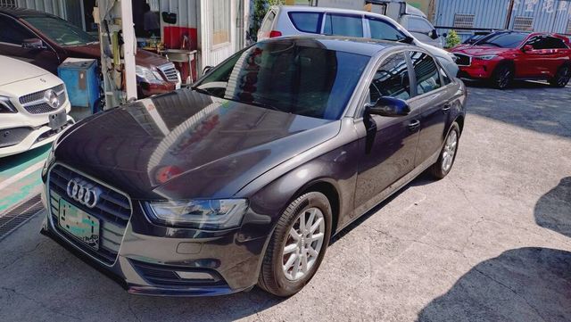 AUDI奧迪 A4  第1張相片