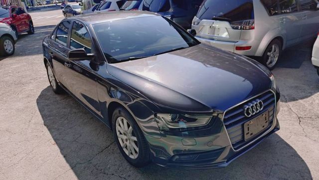 AUDI奧迪 A4  第3張相片