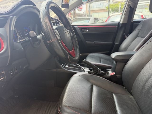 TOYOTA豐田 ALTIS  第7張相片