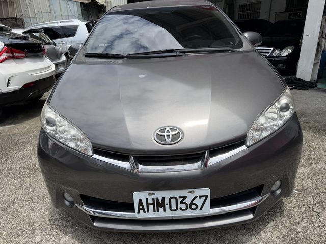TOYOTA豐田 WISH  第3張相片