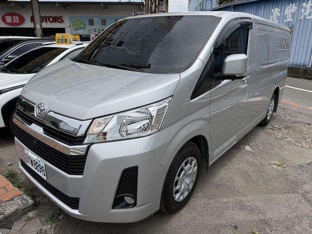TOYOTA豐田 HIACE  第1張相片