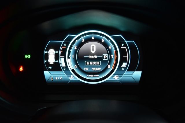 2016年 COLT+ 僅跑9萬 限量海洋特仕版 原廠保養 I-Key+電動尾門+數位儀表  第15張相片