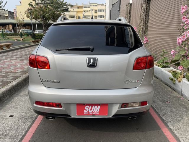 僅跑 5 萬➤ 一手車庫車-電動椅-恆溫-電尾門 配備超多 內外九成新 百萬新車價現在買最優惠  有保固最安心  第6張相片