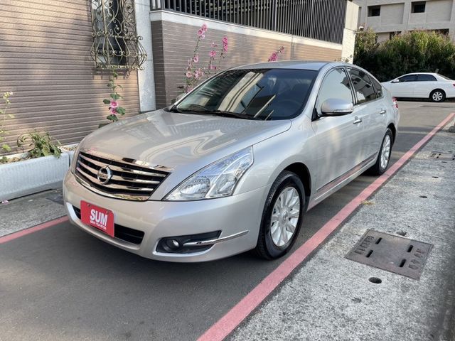 一手車庫車 ➤ 2010年TEANA  免鑰匙-恆溫-大空間椅子超好坐-內外新-無菸車 CP值最高的房車  第2張相片