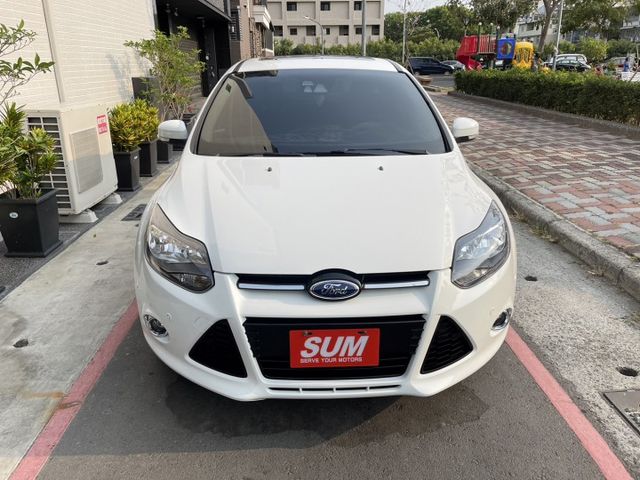 頂級運動款➤ 柴油大扭力!  免鑰匙- 恆溫-自動停車-一手車-全程原廠保養 全車原版件 前車主超用心照顧  第3張相片
