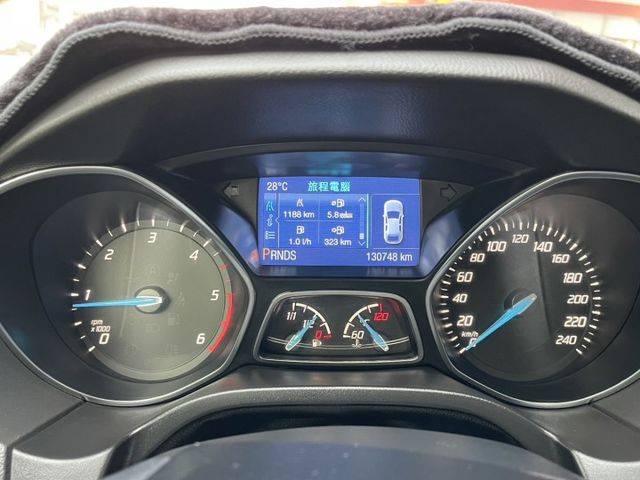 頂級運動款➤ 柴油大扭力!  免鑰匙- 恆溫-自動停車-一手車-全程原廠保養 全車原版件 前車主超用心照顧  第13張相片