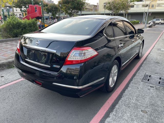僅跑四萬 ➤ 旗艦車款 TEANA 2.0-大空間豪華房車-免鑰匙-恆溫-一手車-內外新-CP值超高-可全額貸款  第7張相片