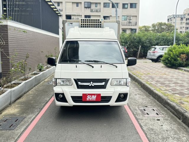 -5度冷凍箱➤2017年得利卡2.4 可改貨斗-車廂漂亮-保固2年5萬公里-可全貸  第3張相片