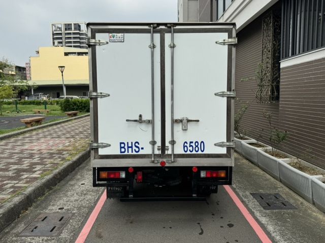 -5度冷凍箱➤2017年得利卡2.4 可改貨斗-車廂漂亮-保固2年5萬公里-可全貸  第6張相片