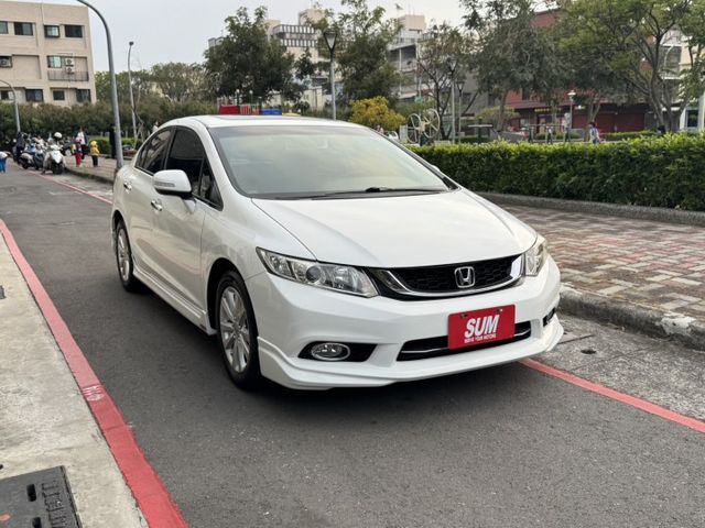 1.8VTI-S➤2014年CIVIC  全車無限包-天窗-安卓機-內外漂亮一手車原廠保養-可全貸  第4張相片