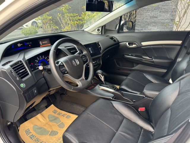 1.8VTI-S➤2014年CIVIC  全車無限包-天窗-安卓機-內外漂亮一手車原廠保養-可全貸  第8張相片