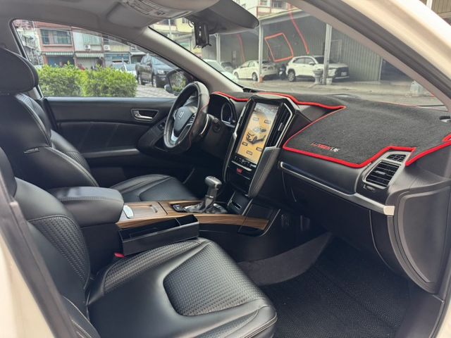 U6 GT➤2020年全車環景-免鑰匙-恆溫-黑內裝-原版件-內外漂亮-代步首選 可全貸  第10張相片