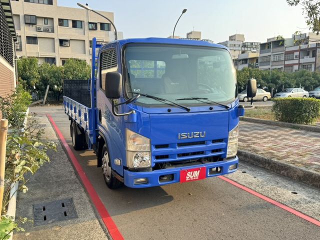 11.5呎 ➤ ISUZU NLR 日本原裝-內外漂亮-一手車-升降尾門 已變載重五噸-可全貸  第4張相片