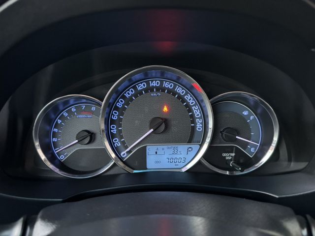 僅跑7萬➤ALTIS 1.8 白色超美-黑內裝-精裝版-省油省稅保值-代步首選*可全貸  第13張相片