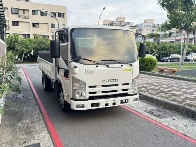 自排11.5呎➤2017年一路發-一手車-原廠保養-原版件-內外漂亮無惡操  第4張相片