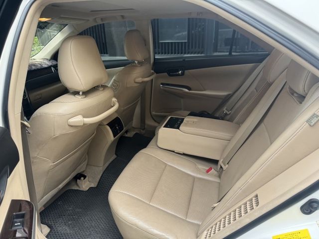旗艦Q版➤2012年CAMRY 油電最頂級新車139萬-後座控制-可全貸  第4張相片