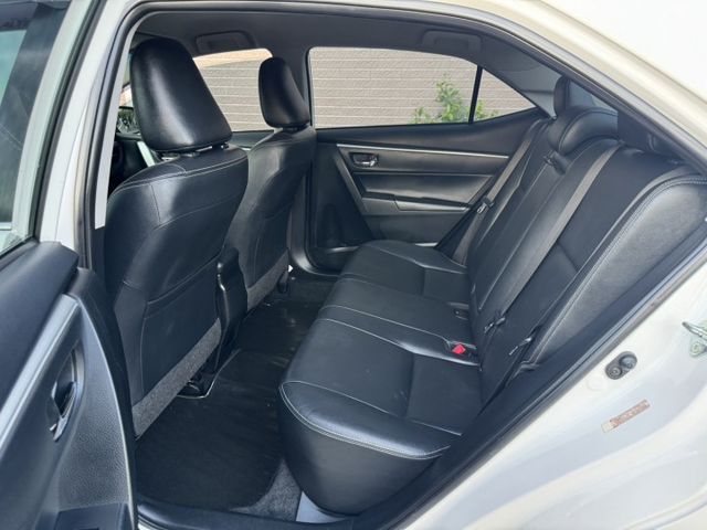 僅跑7萬➤ALTIS 1.8 白色超美-黑內裝-精裝版-省油省稅保值-代步首選  第9張相片