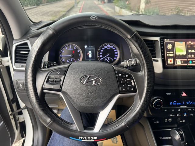 2.0最頂級➤2016年TUCSON 一手車-原廠保養-內外漂亮-可全貸  第12張相片