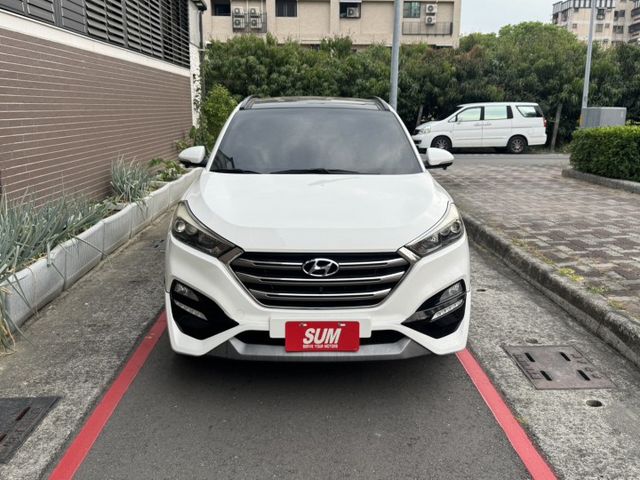 2.0最頂級➤2016年TUCSON 一手車-原廠保養-內外漂亮-可全貸  第2張相片