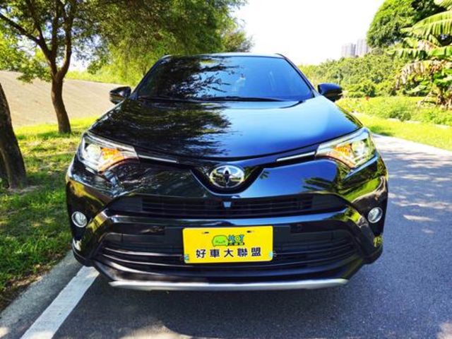 TOYOTA豐田 RAV4  第3張相片