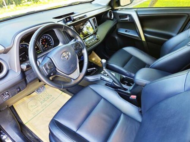 TOYOTA豐田 RAV4  第9張相片