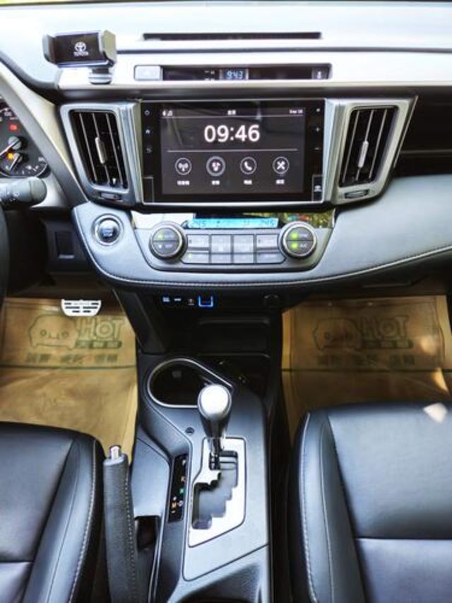 TOYOTA豐田 RAV4  第17張相片