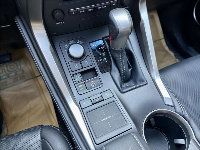 LEXUS凌志 NX200T  第20張相片