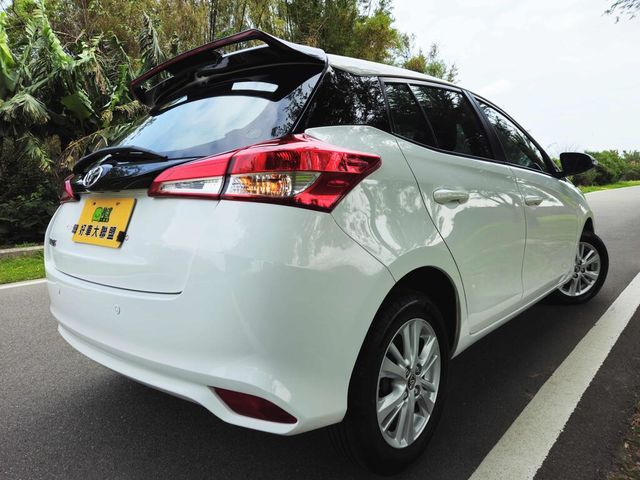 TOYOTA豐田 YARIS  第2張相片