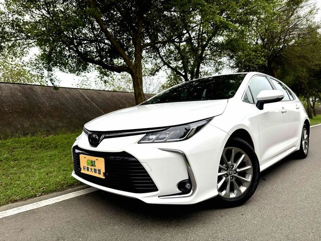 TOYOTA豐田 ALTIS  第1張相片