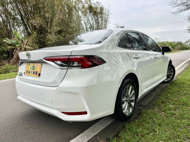 TOYOTA豐田 ALTIS  第3張相片