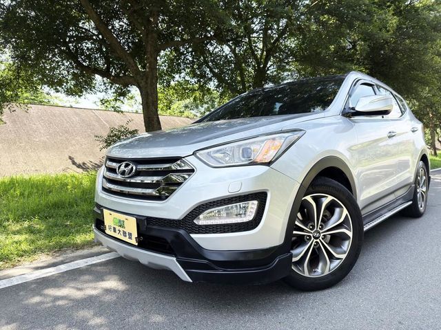 HYUNDAI現代 SANTA FE  第1張相片
