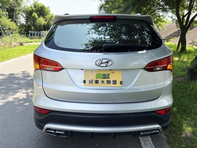 HYUNDAI現代 SANTA FE  第4張相片