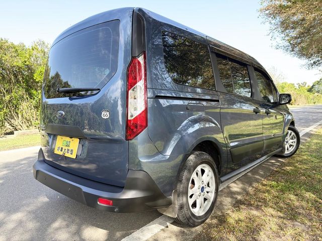FORD福特 TOURNEO CONNECT  第2張相片