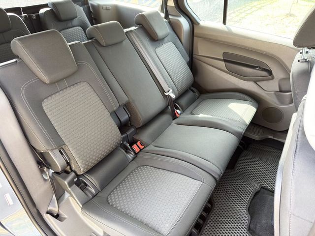 FORD福特 TOURNEO CONNECT  第12張相片